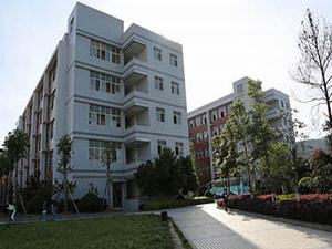 重庆市经贸中等专业学校关于期末考试的有关规定