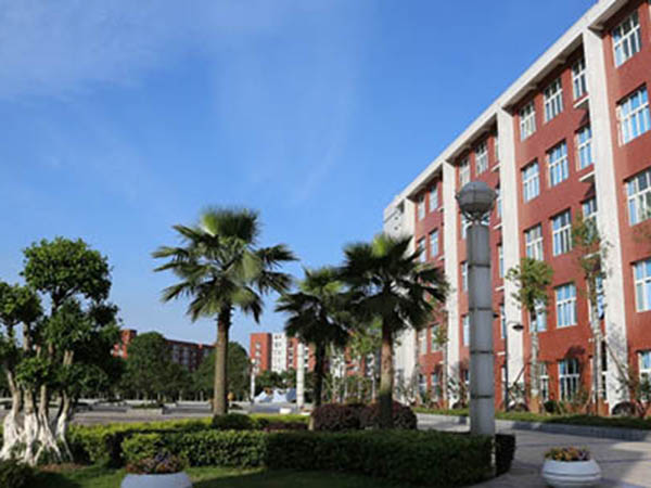 重庆市经贸中等专业学校关于期末考试的有关规定